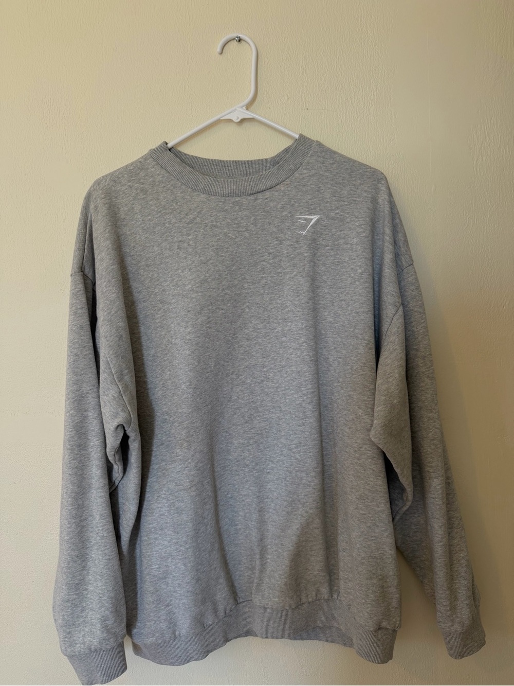 Gymshark Men’s Light Gray Crew Sweatshirt